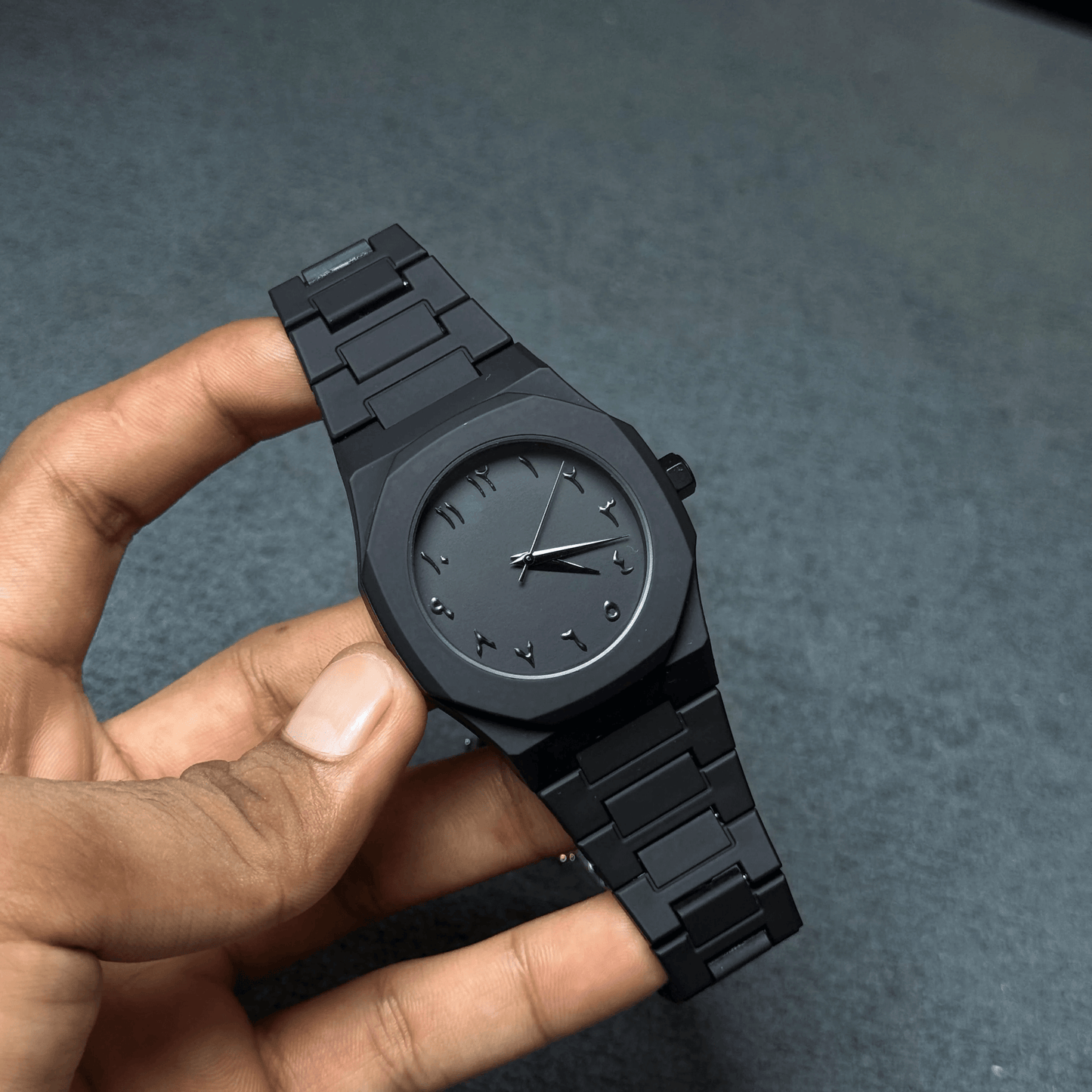 Black Arabic Aura Watch